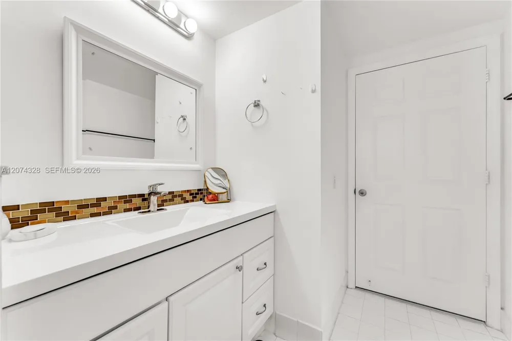 17145 Bay Rd #4501 Sunny Isles Beach, FL 33160