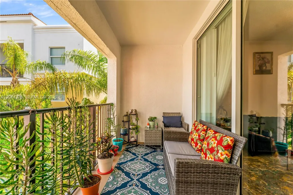 17145 Bay Rd #4501 Sunny Isles Beach, FL 33160