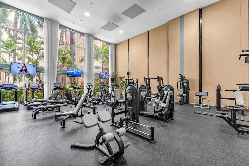 17145 Bay Rd #4501 Sunny Isles Beach, FL 33160