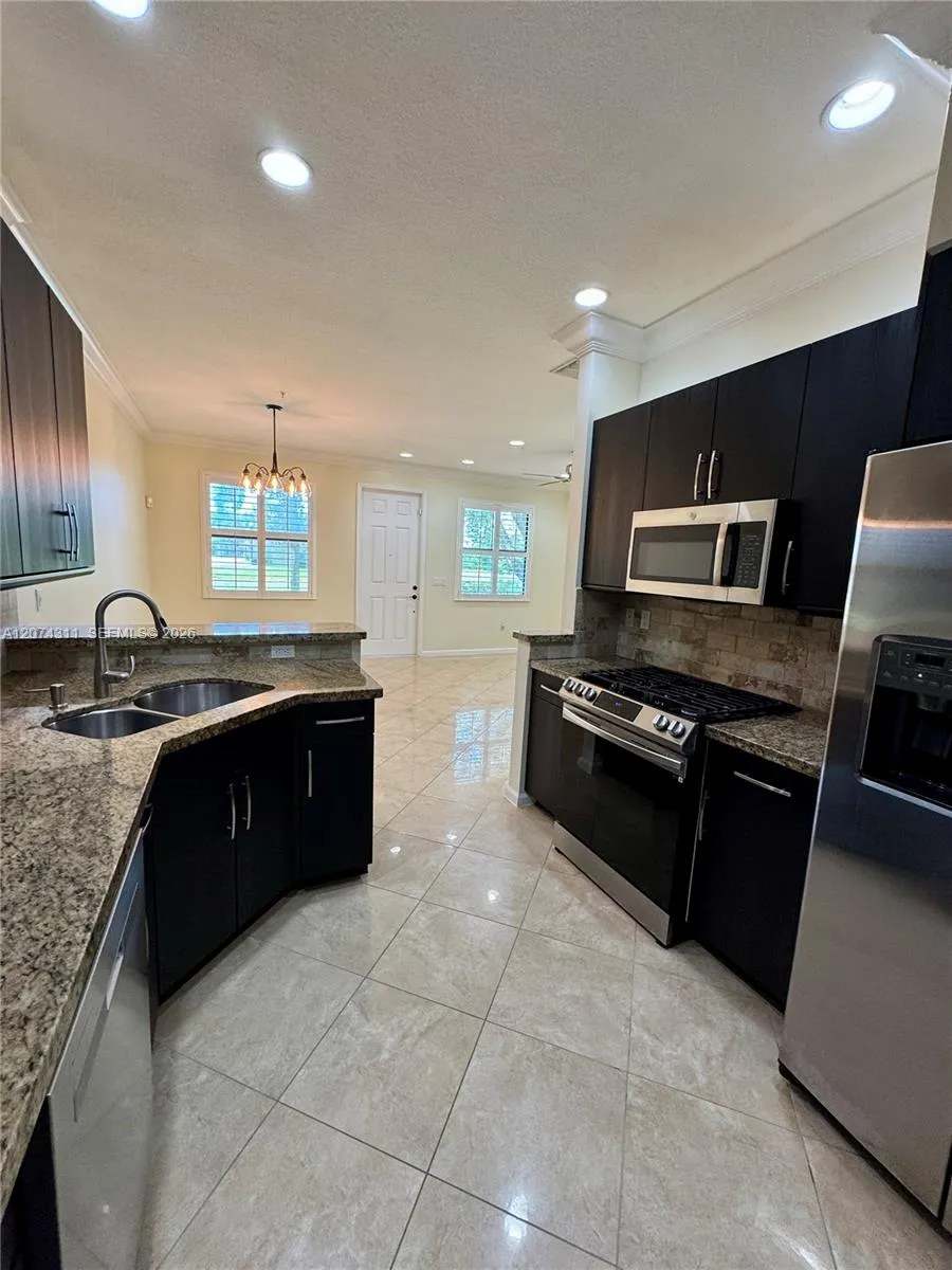 3160 NW 127th Ter #3160 Sunrise, FL 33323