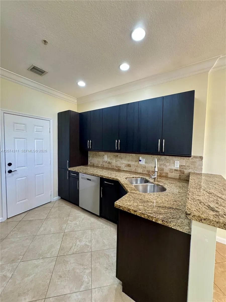 3160 NW 127th Ter #3160 Sunrise, FL 33323