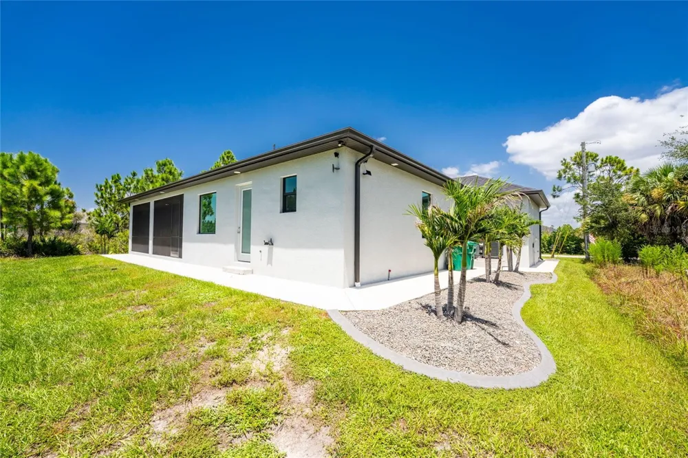 14077 EMERSON LANE Port Charlotte, FL 33981