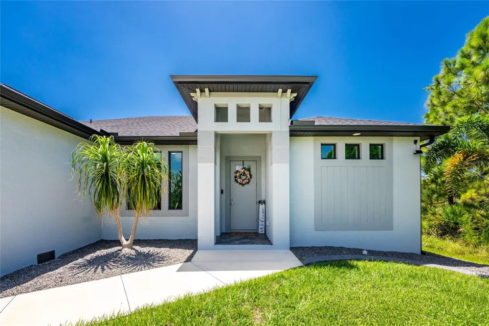 14077 EMERSON LANE Port Charlotte, FL 33981