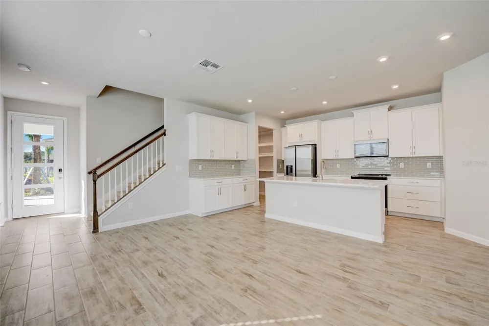 26089 WOVEN WICKER BEND Lutz, FL 33559