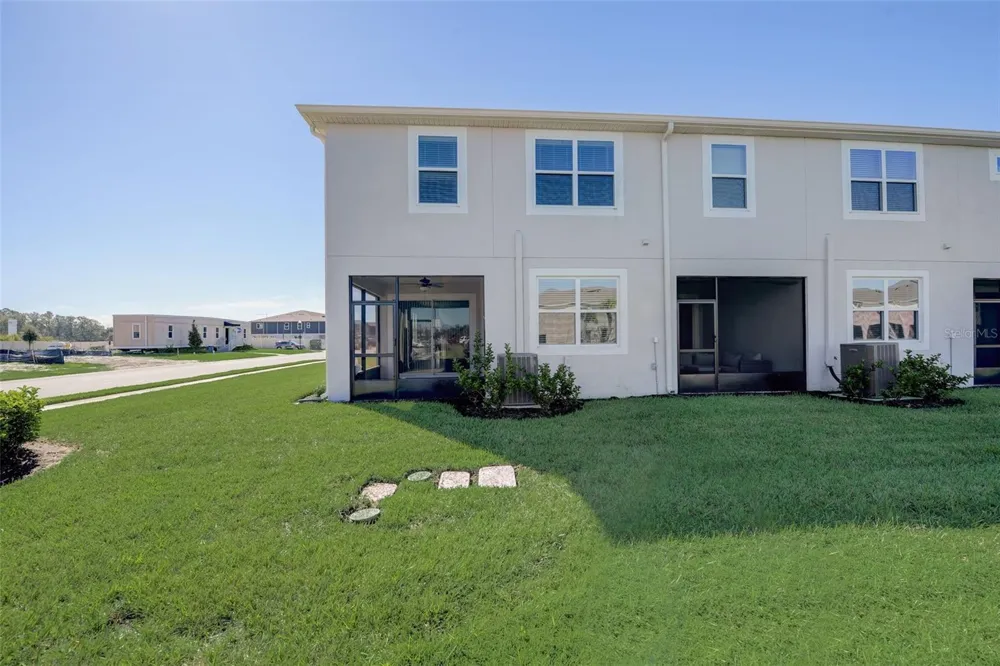 26089 WOVEN WICKER BEND Lutz, FL 33559