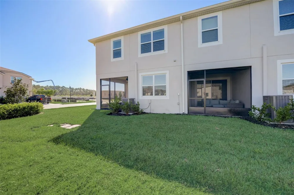 26089 WOVEN WICKER BEND Lutz, FL 33559
