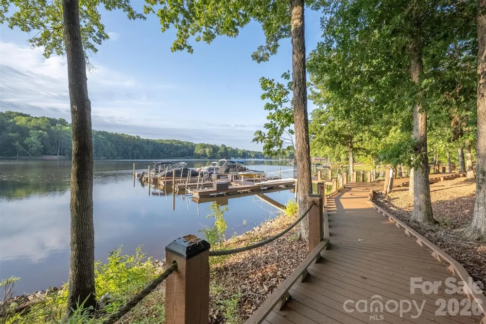8108 Merryvale Lane Charlotte, NC 28214