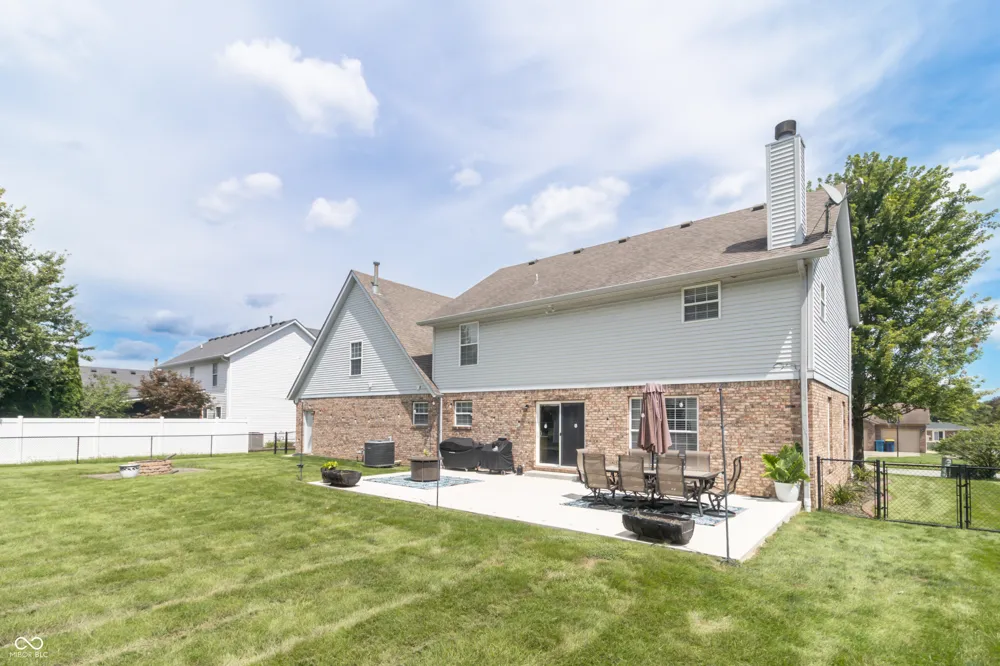 1518 Pippin Drive Greenfield, IN 46140