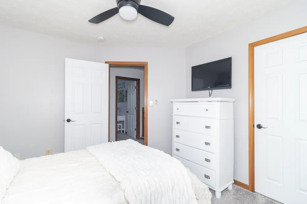 1518 Pippin Drive Greenfield, IN 46140