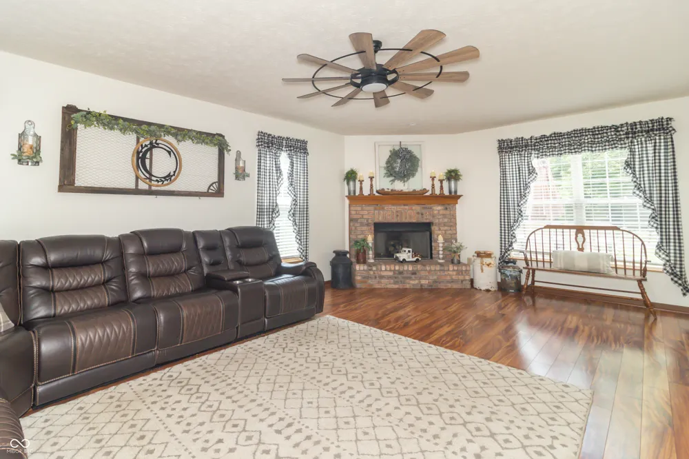 1518 Pippin Drive Greenfield, IN 46140