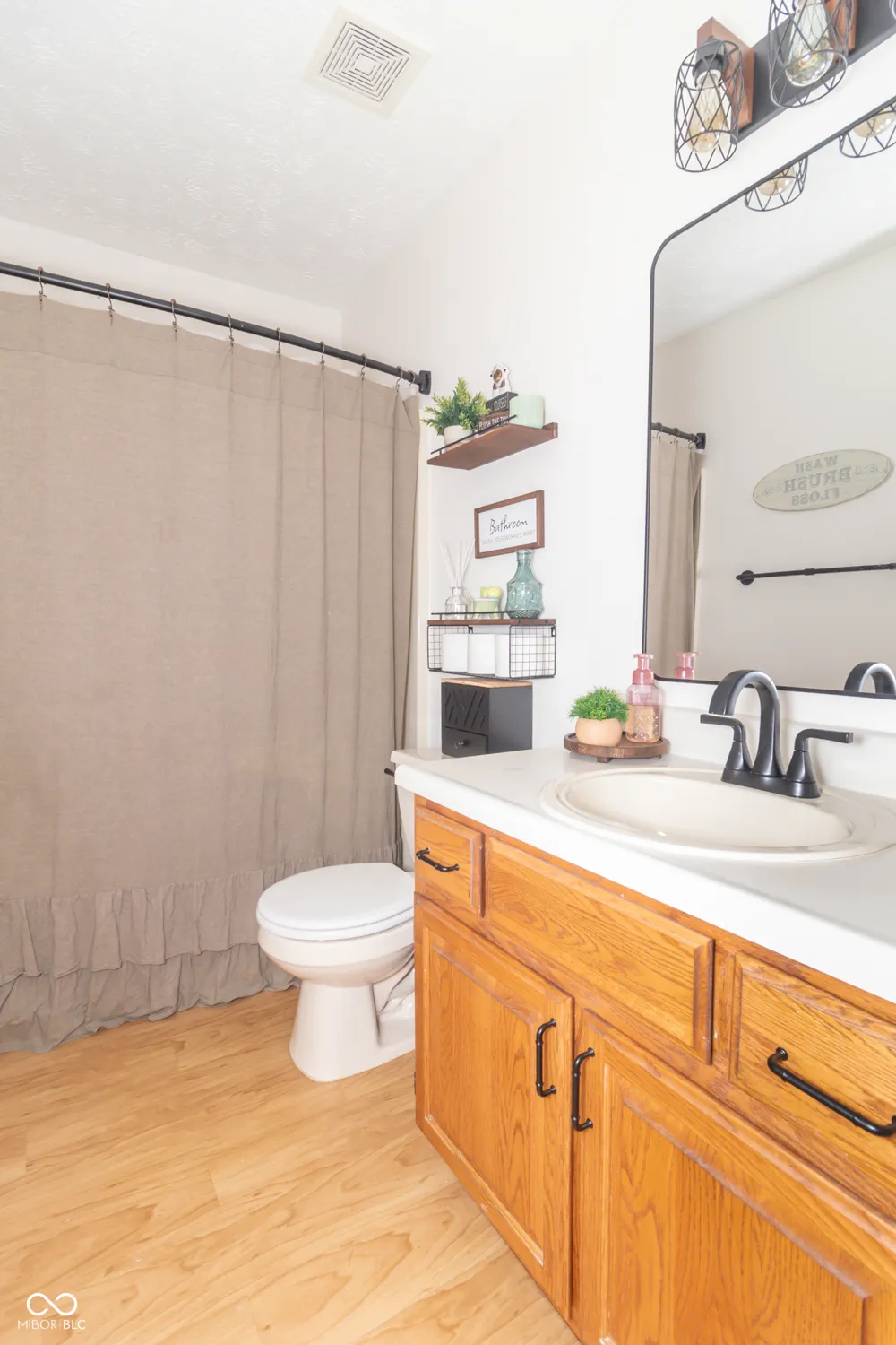 1518 Pippin Drive Greenfield, IN 46140