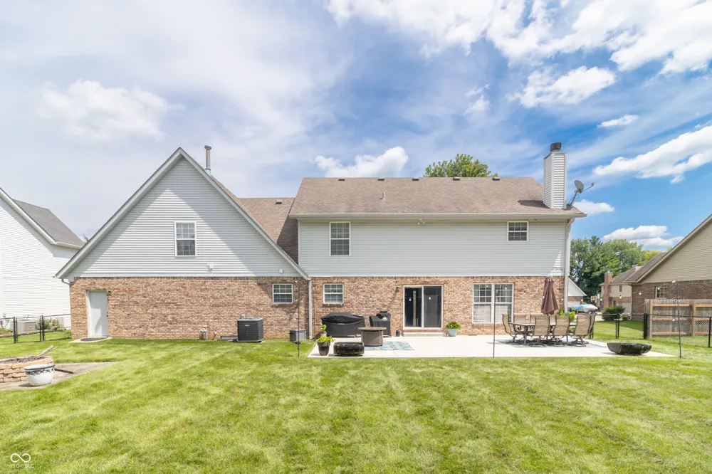 1518 Pippin Drive Greenfield, IN 46140