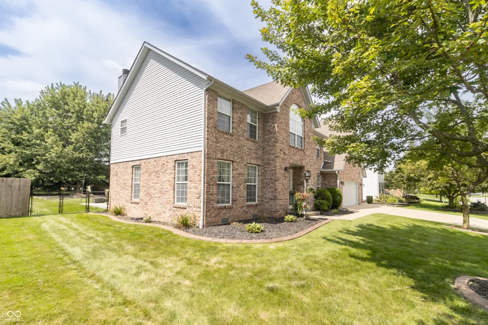 1518 Pippin Drive Greenfield, IN 46140