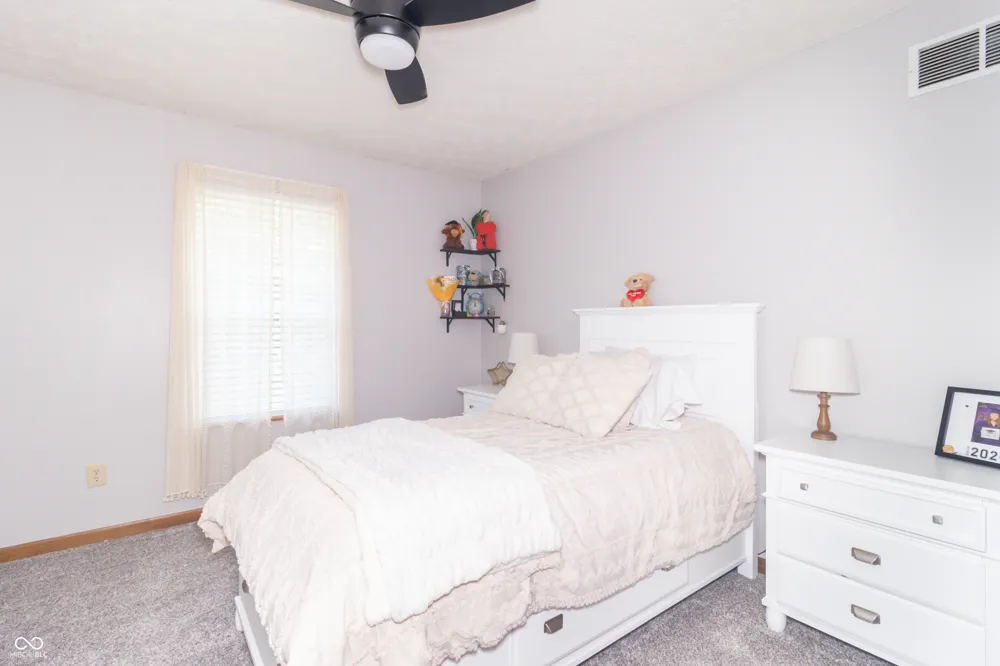1518 Pippin Drive Greenfield, IN 46140