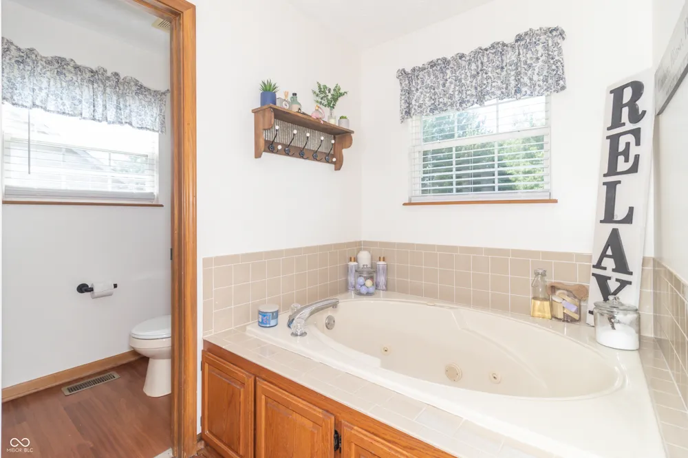 1518 Pippin Drive Greenfield, IN 46140