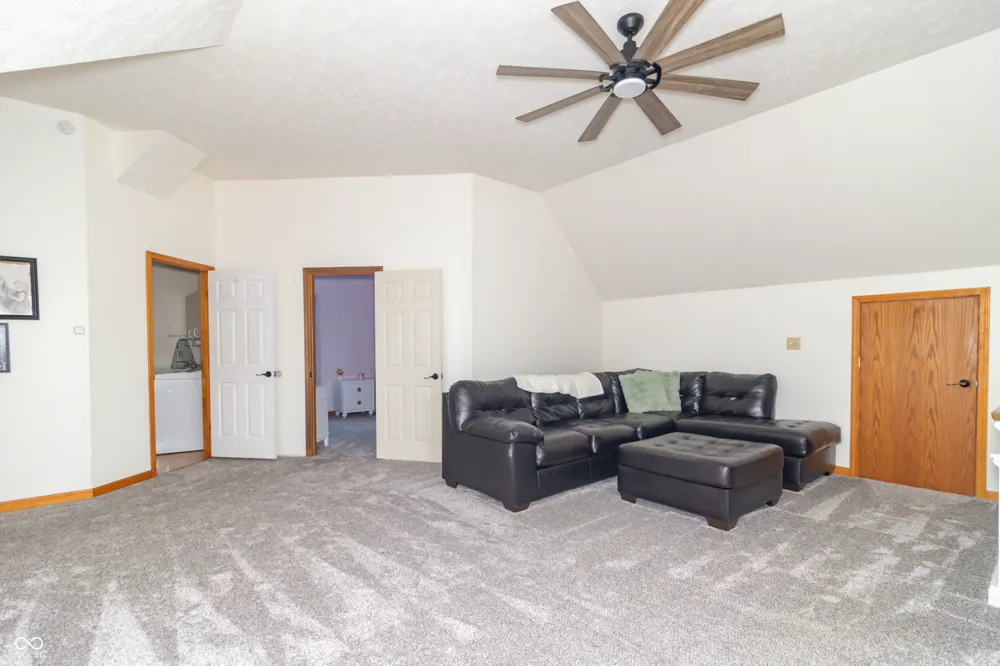 1518 Pippin Drive Greenfield, IN 46140
