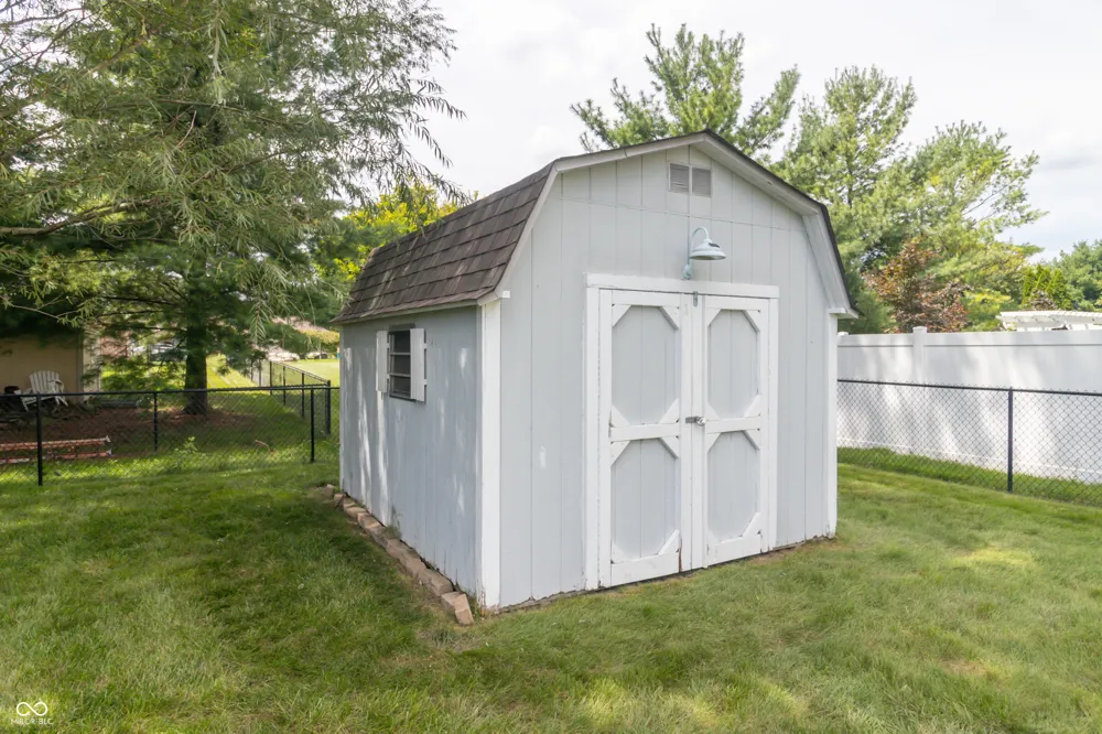 1518 Pippin Drive Greenfield, IN 46140