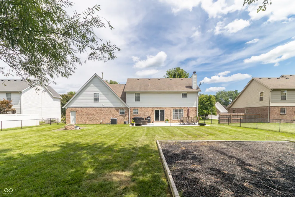 1518 Pippin Drive Greenfield, IN 46140