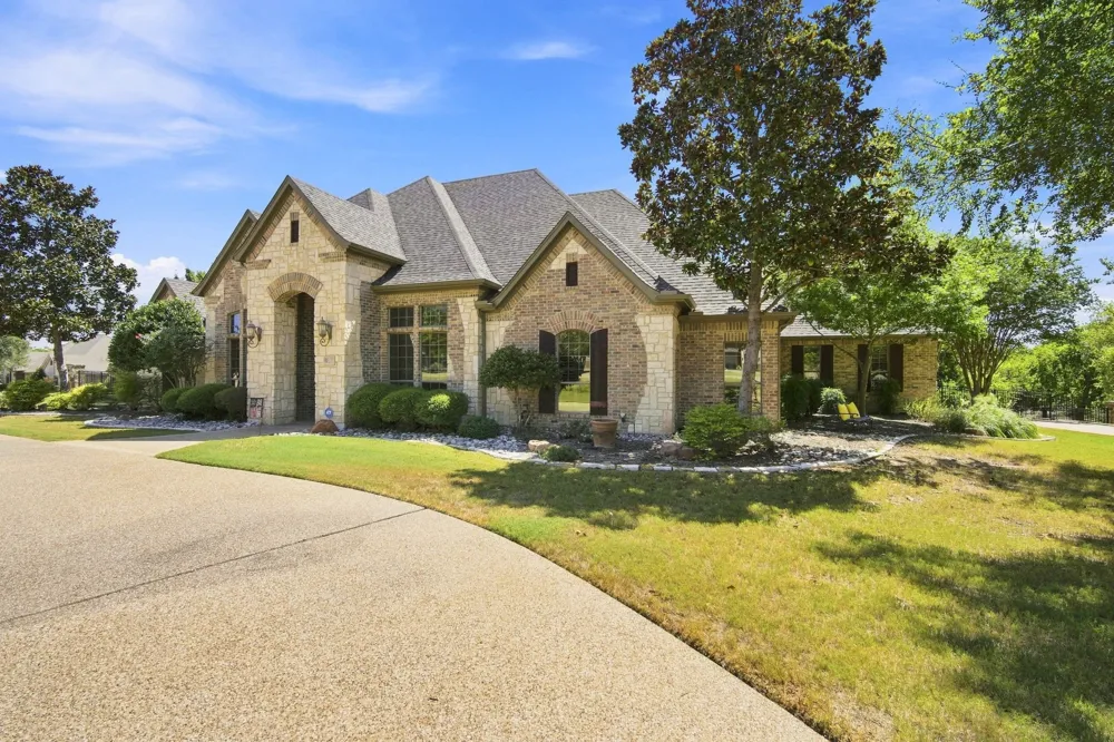 5040 Monroe Court Midlothian, TX 76065