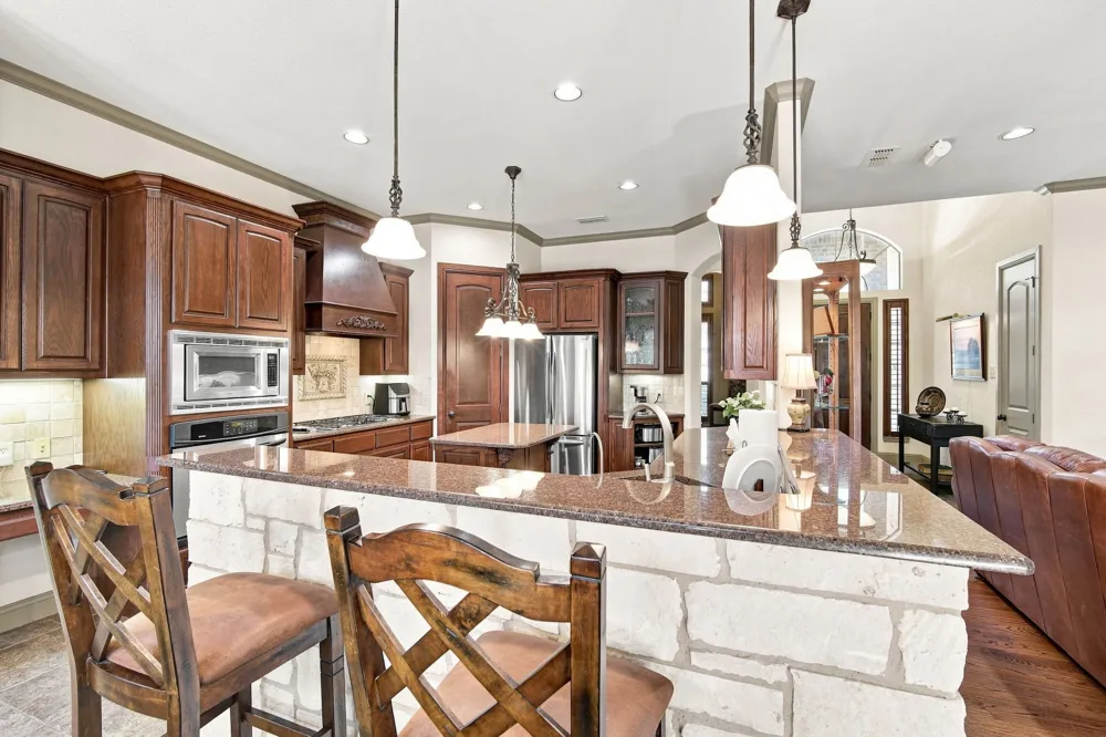 5040 Monroe Court Midlothian, TX 76065