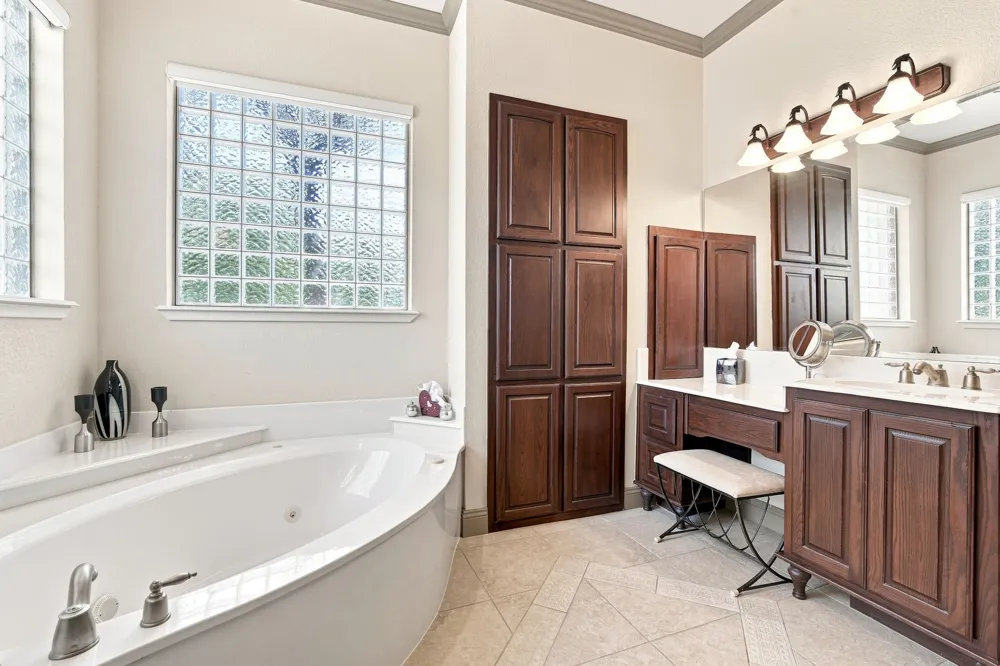 5040 Monroe Court Midlothian, TX 76065
