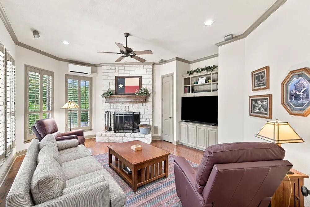 5040 Monroe Court Midlothian, TX 76065