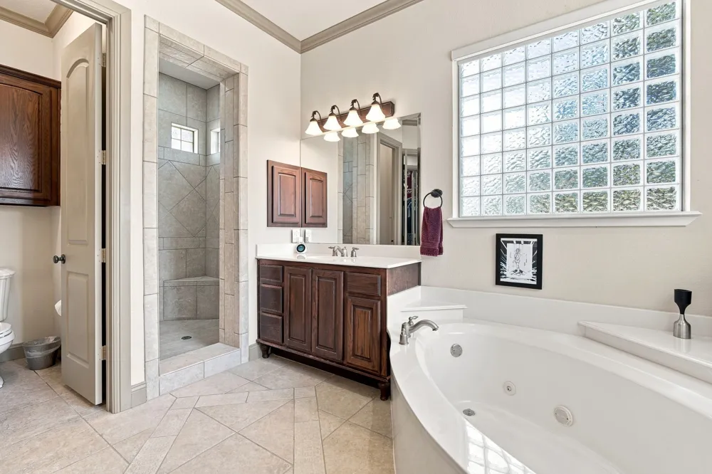 5040 Monroe Court Midlothian, TX 76065
