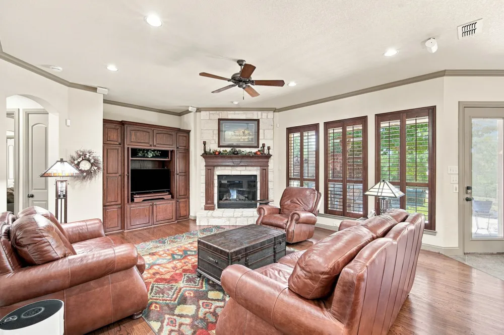 5040 Monroe Court Midlothian, TX 76065