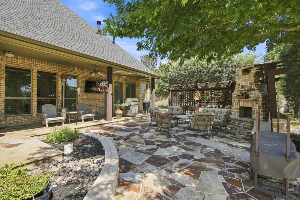 5040 Monroe Court Midlothian, TX 76065