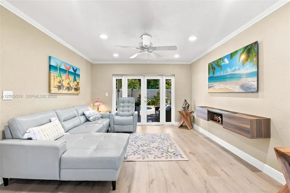 2250 NW 81st Ave Sunrise, FL 33322