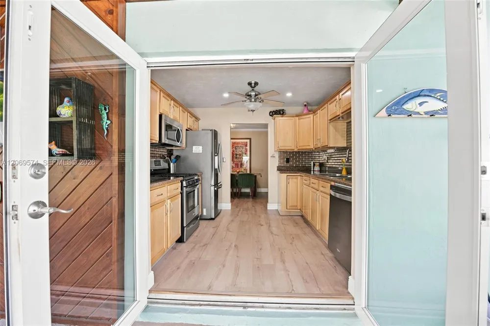 2250 NW 81st Ave Sunrise, FL 33322