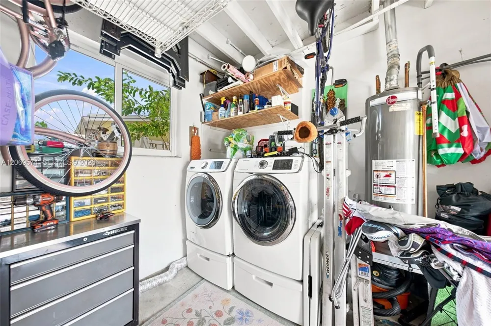 2250 NW 81st Ave Sunrise, FL 33322