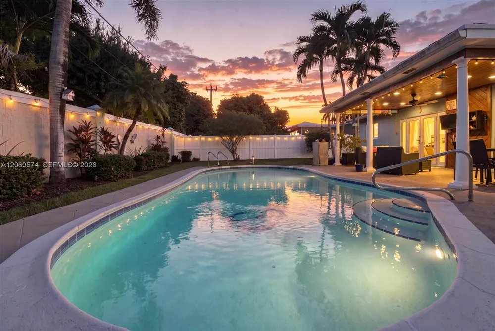 2250 NW 81st Ave Sunrise, FL 33322