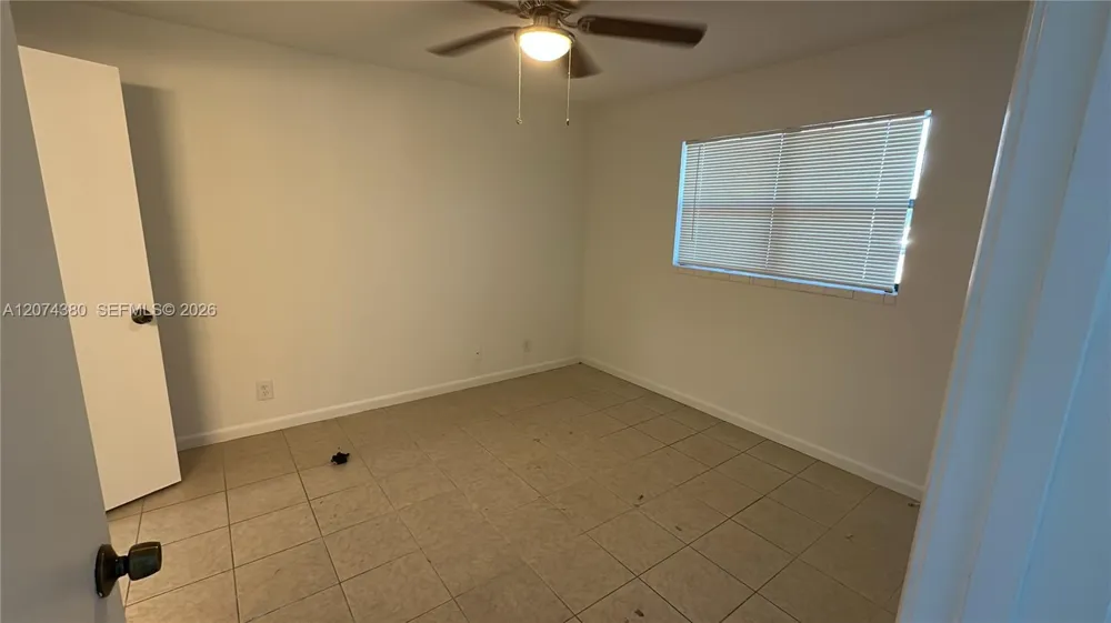 4096 Pine Island Rd #2112 Sunrise, FL 33351