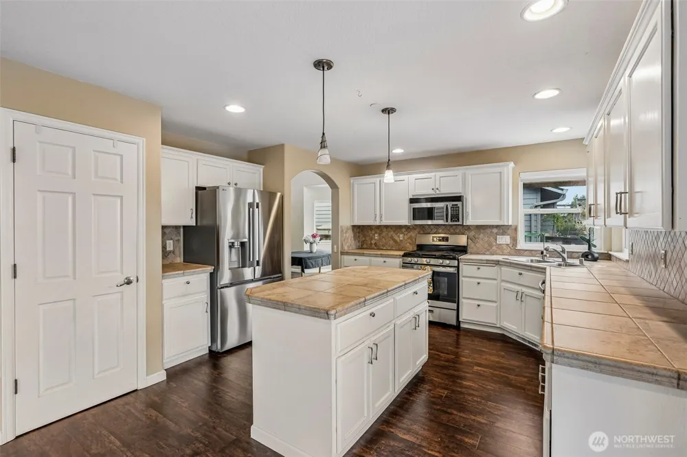 2006 NW Fargo Loop Camas, WA 98607