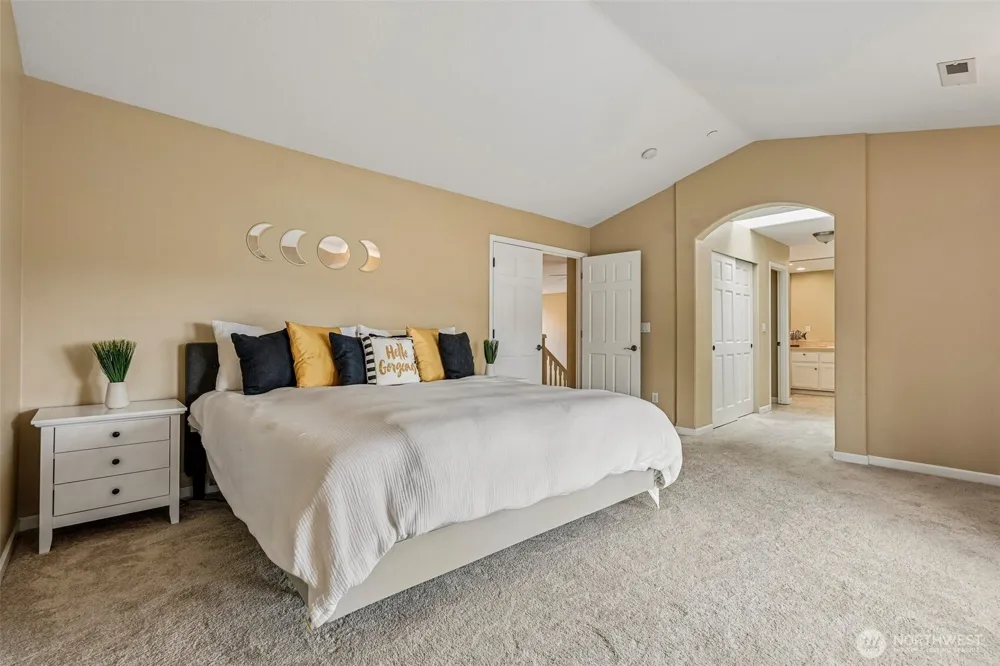 2006 NW Fargo Loop Camas, WA 98607