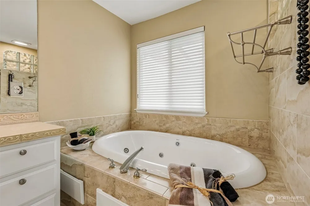 2006 NW Fargo Loop Camas, WA 98607