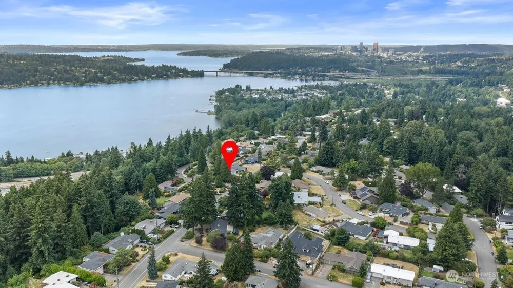 5059 116th Avenue SE Bellevue, WA 98006