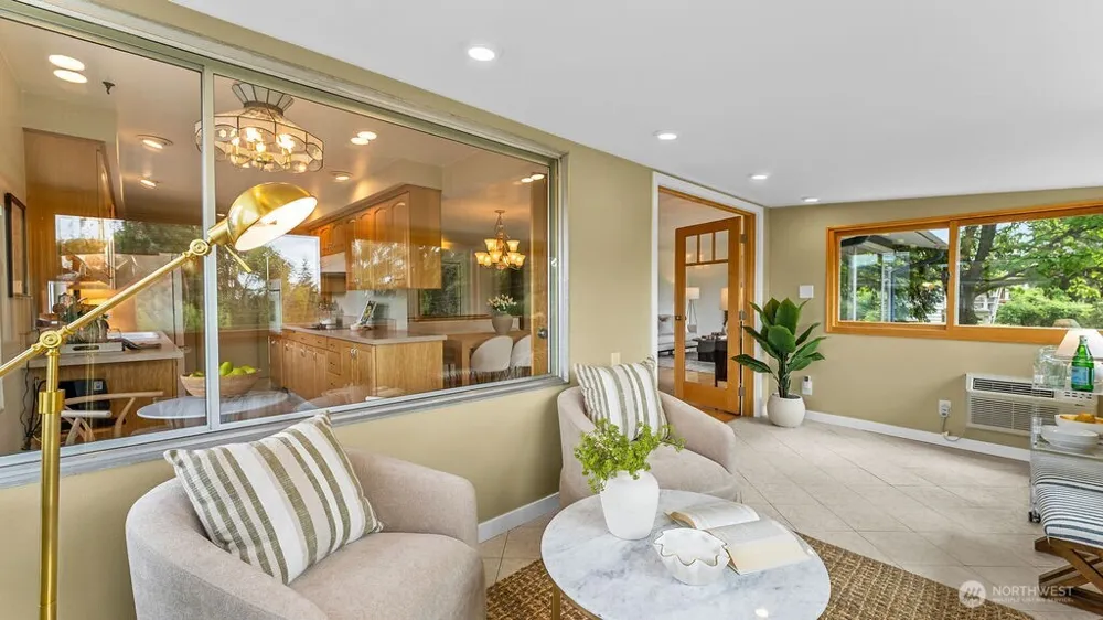 5059 116th Avenue SE Bellevue, WA 98006