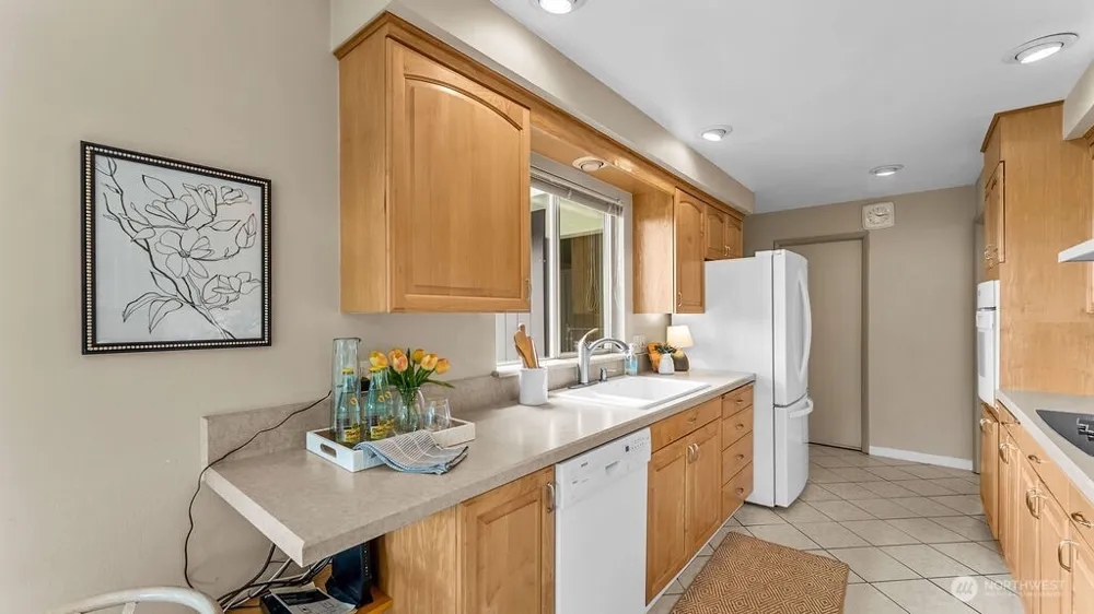 5059 116th Avenue SE Bellevue, WA 98006