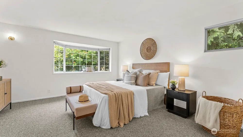 5059 116th Avenue SE Bellevue, WA 98006