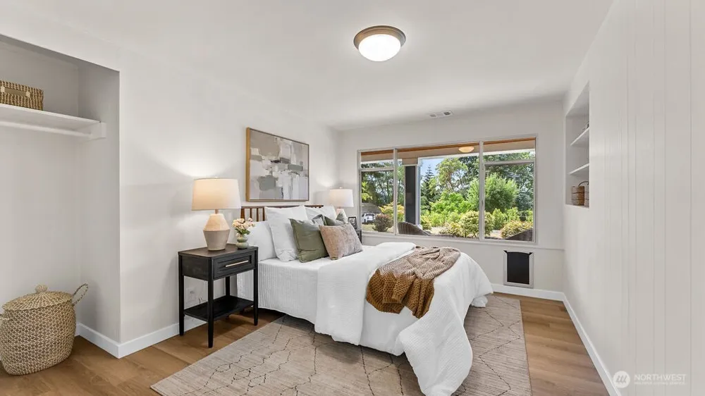 5059 116th Avenue SE Bellevue, WA 98006