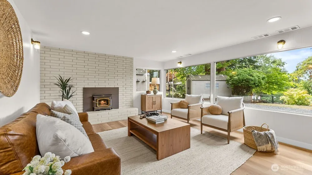 5059 116th Avenue SE Bellevue, WA 98006