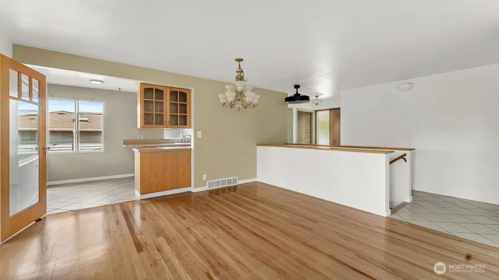 5059 116th Avenue SE Bellevue, WA 98006