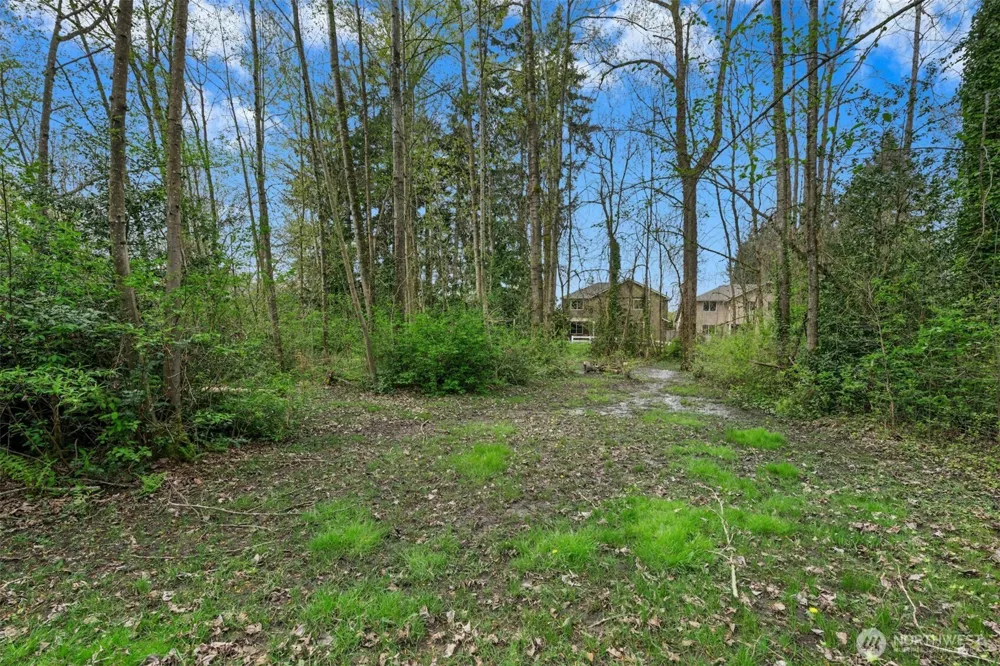 18005 83rd Avenue NE Kenmore, WA 98028