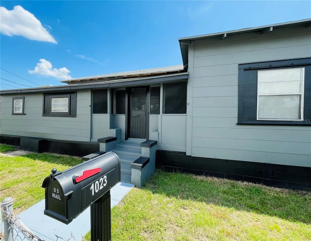 1023 AVENUE D Haines City, FL 33844