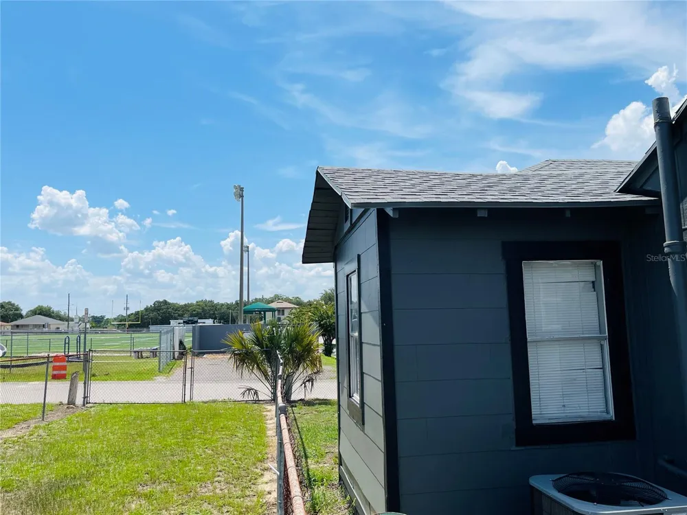 1023 AVENUE D Haines City, FL 33844