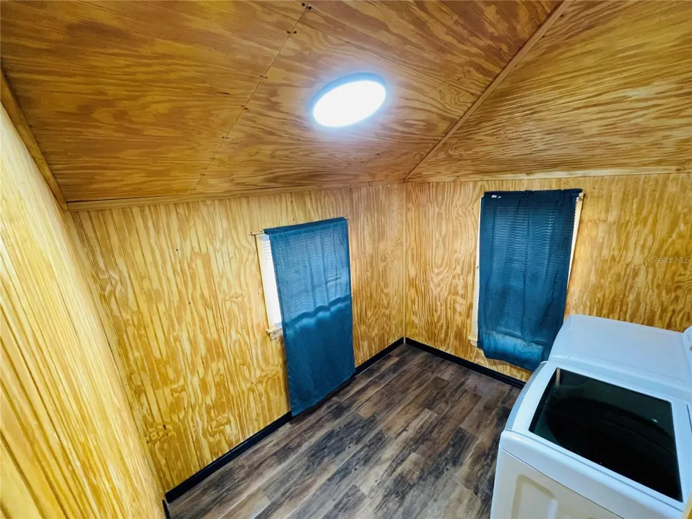 1023 AVENUE D Haines City, FL 33844