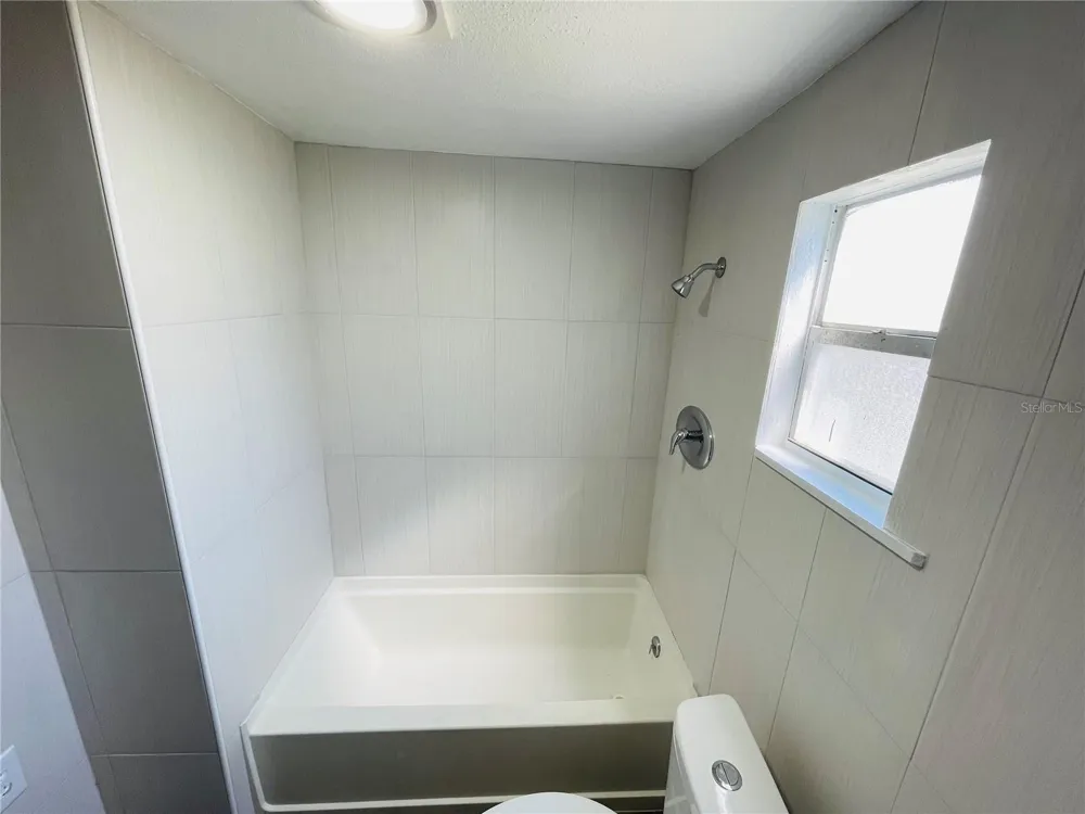 1023 AVENUE D Haines City, FL 33844