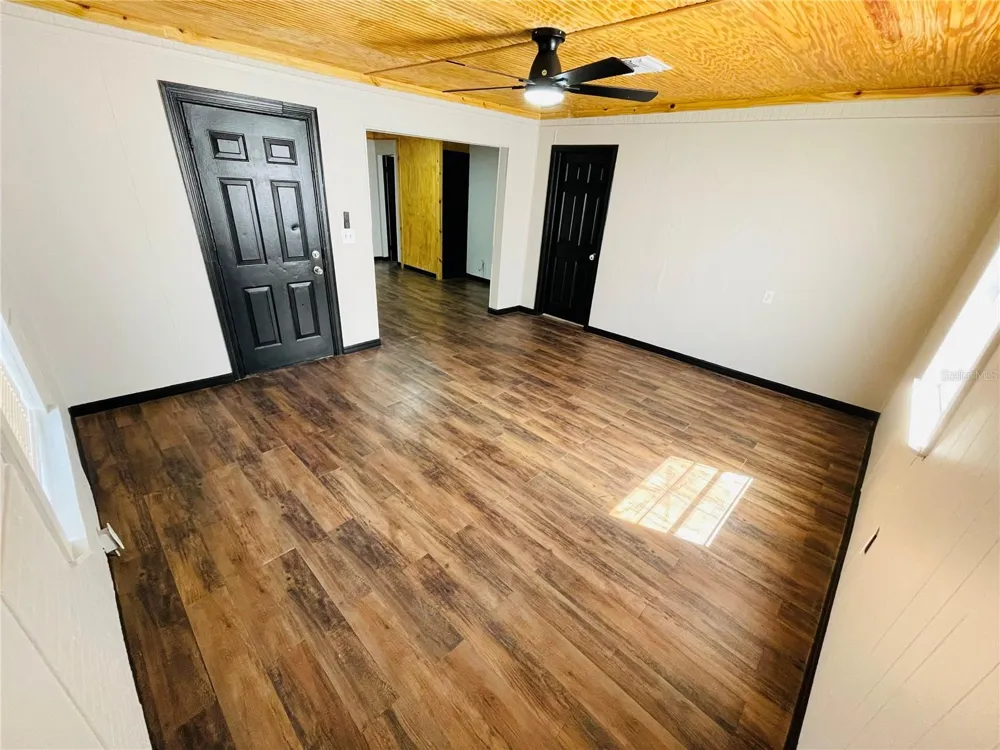 1023 AVENUE D Haines City, FL 33844